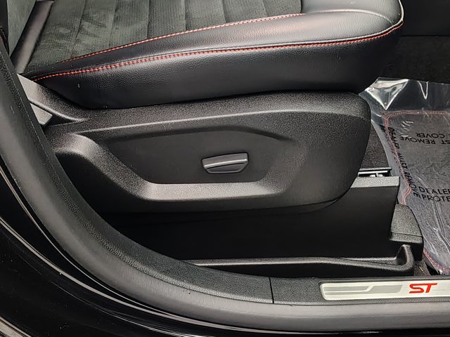 Certified 2023 Ford Edge ST-Line AWD/4WD image 27