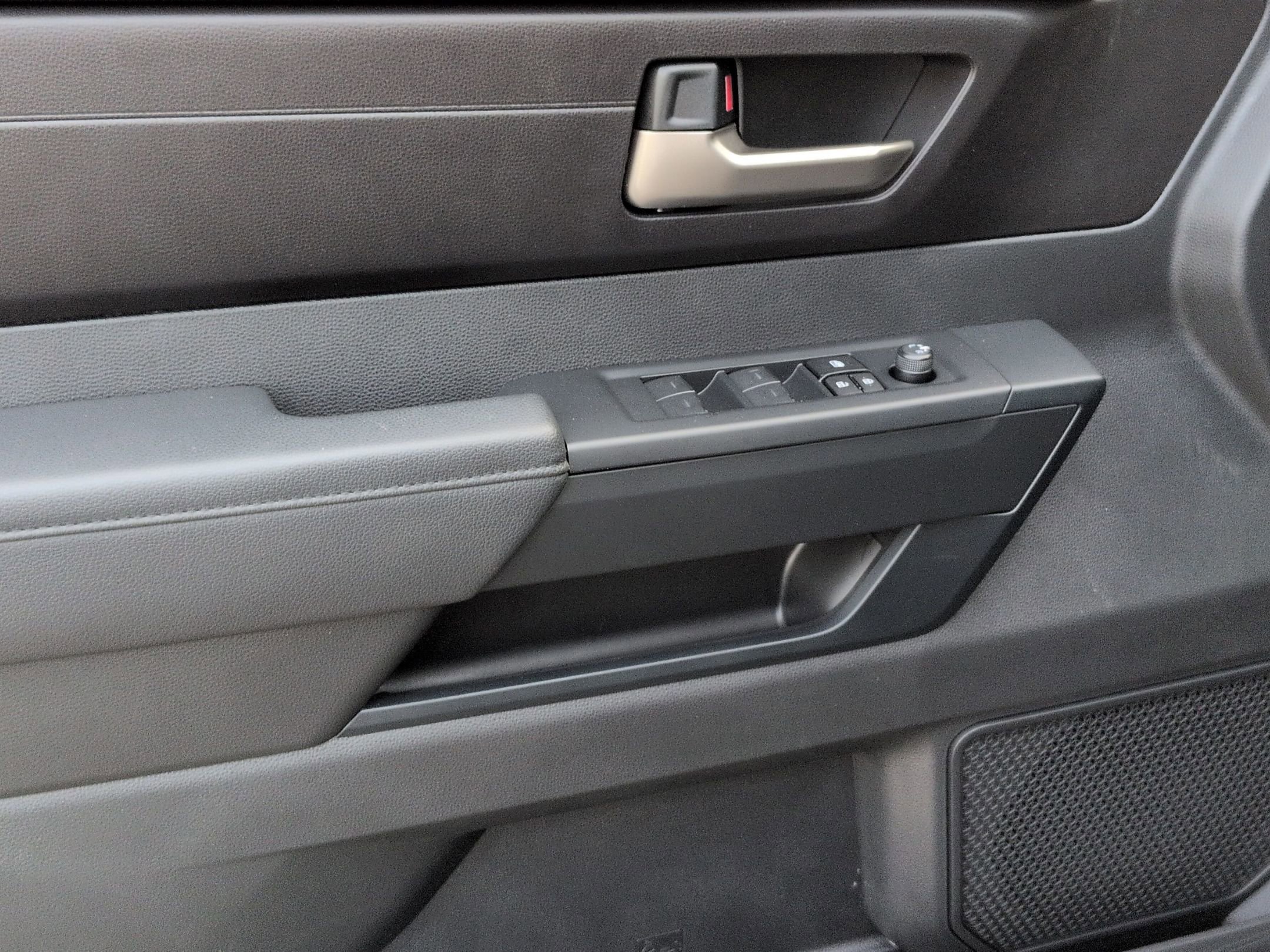 Used 2025 Toyota Tundra SR5 w/ SR5 Convenience Package image 12