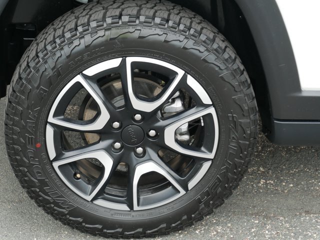 Used 2024 Jeep Compass Trailhawk AWD/4WD image 9