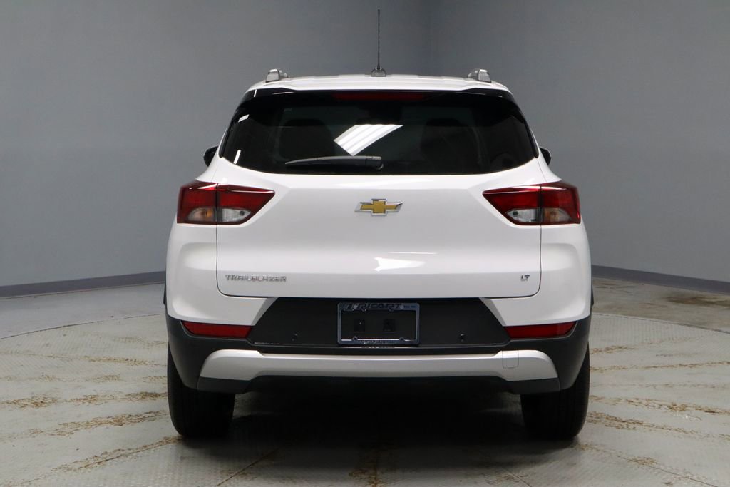 Used 2024 Chevrolet TrailBlazer LT w/ LT Cold Weather Package FWD image 10