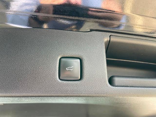 Certified 2024 Ford Escape Platinum AWD/4WD image 21