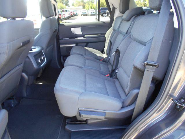 Certified 2025 Ford Expedition Active RWD image 9
