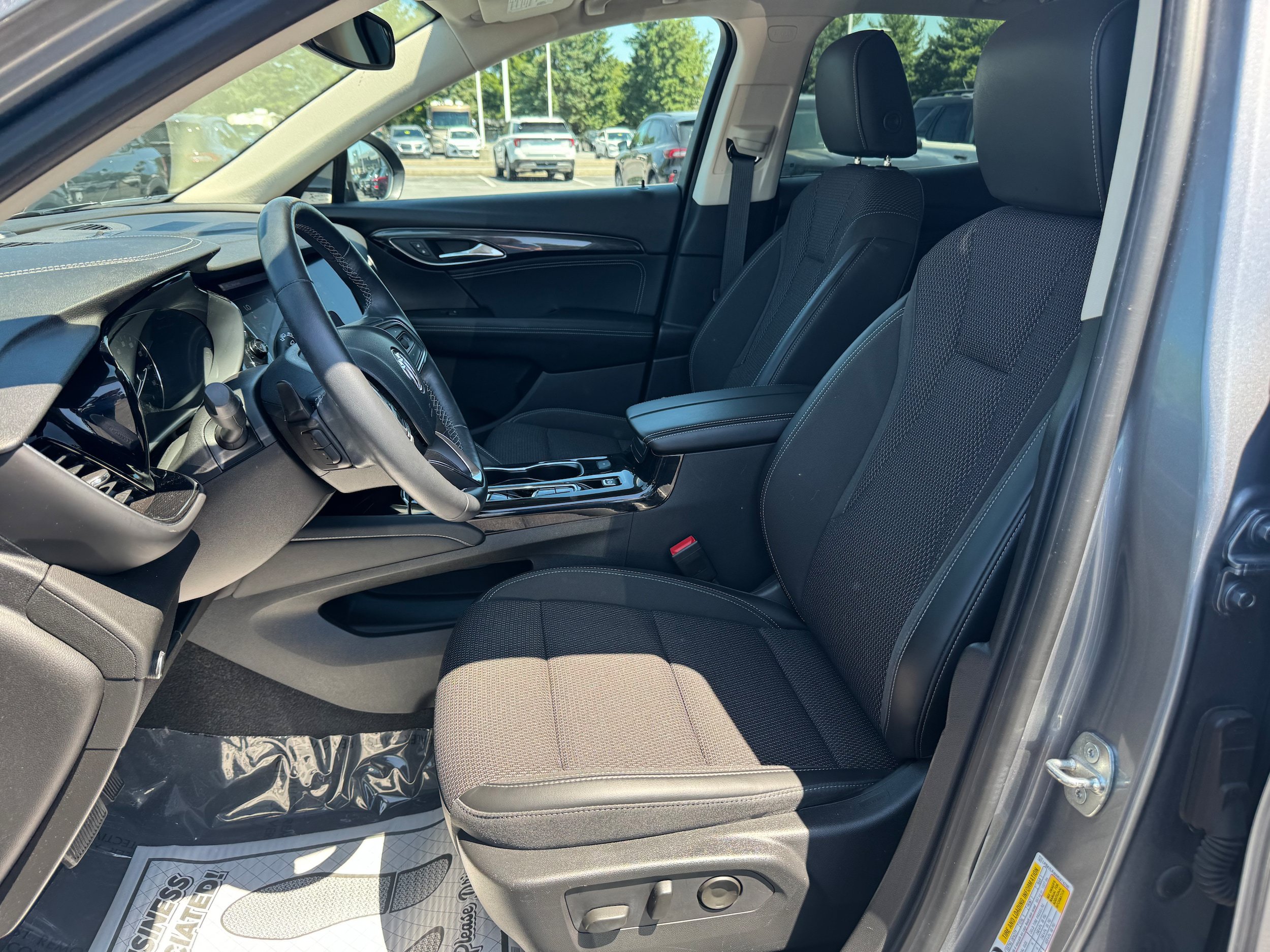 Used 2021 Buick Envision Preferred FWD image 12