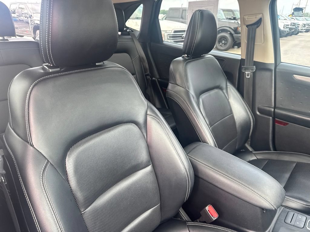 Certified 2020 Ford Escape SEL FWD image 38