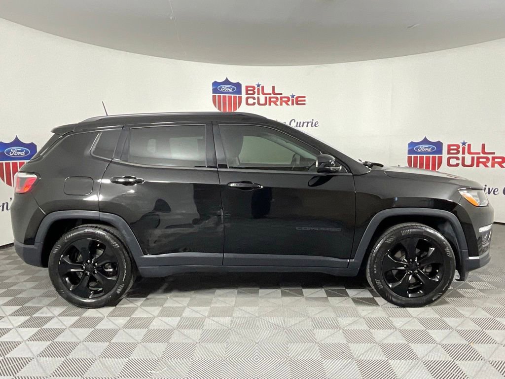 Used 2020 Jeep Compass Latitude FWD image 2