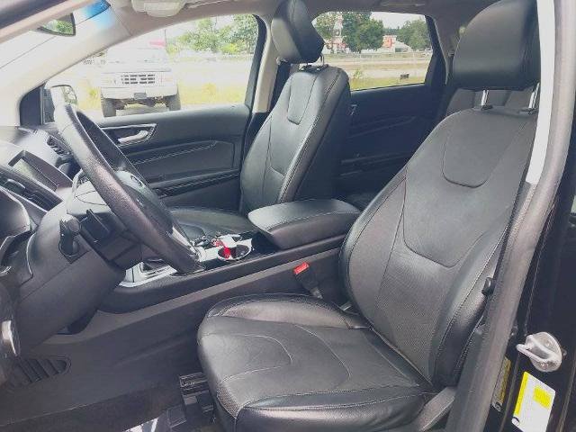 Certified 2018 Ford Edge Titanium w/ Canadian Touring Package AWD/4WD image 22