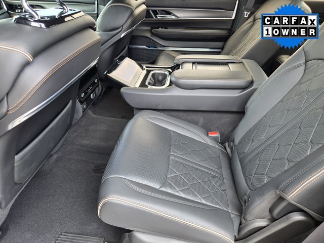 Used 2023 Jeep Grand Wagoneer Series III w/ Quick Order Packagew 28T AWD/4WD image 28