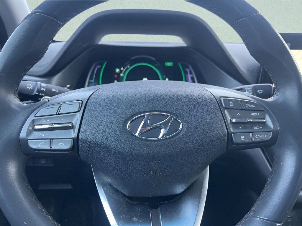Used 2020 Hyundai Ioniq Limited image 26