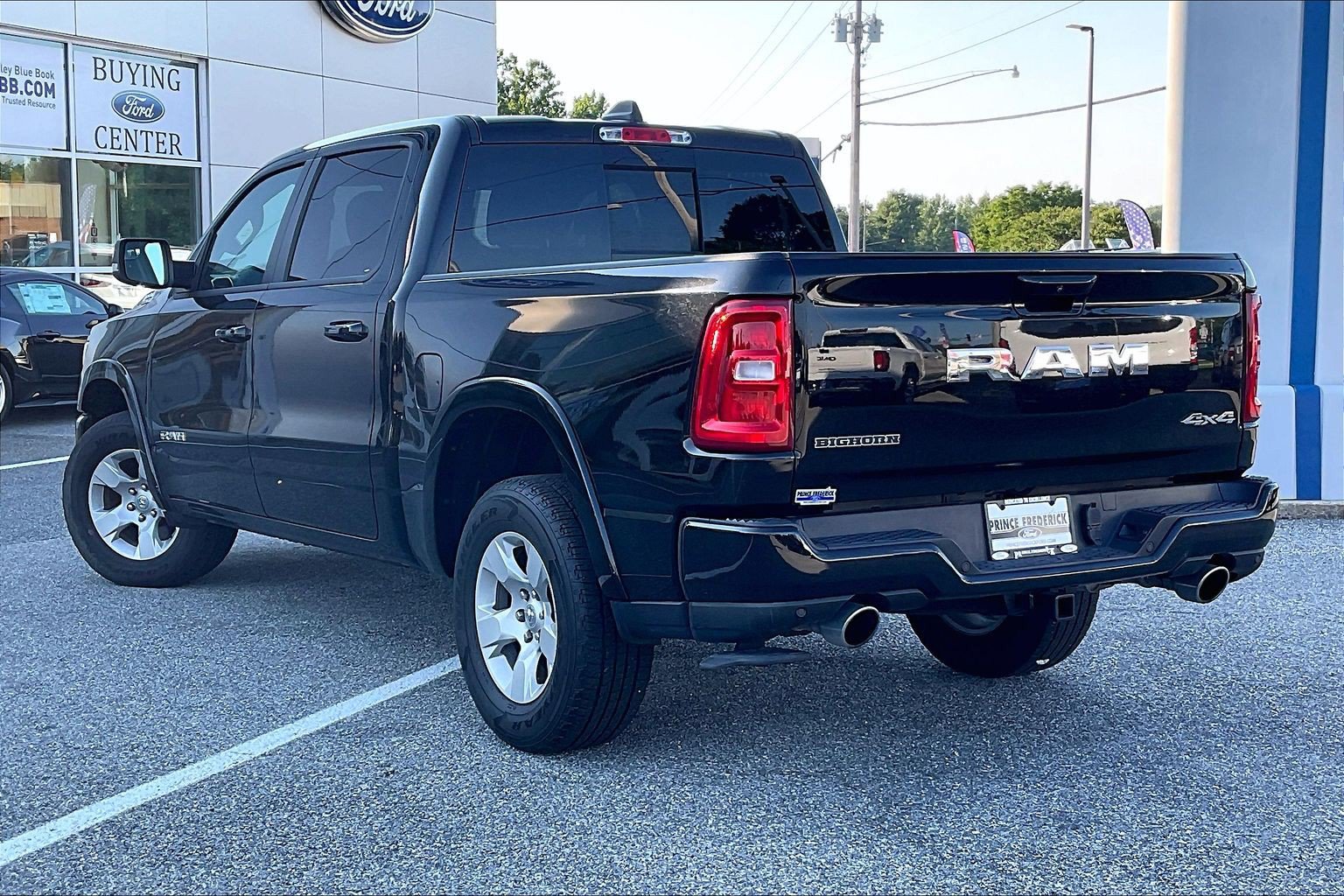 Used 2025 RAM 1500 Big Horn AWD/4WD image 11