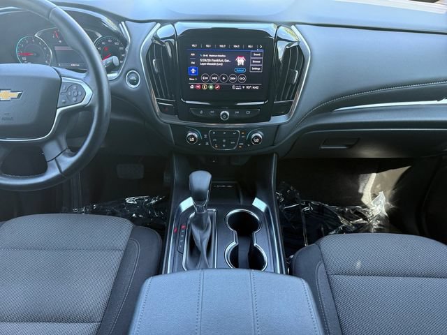 Used 2023 Chevrolet Traverse LT FWD image 4