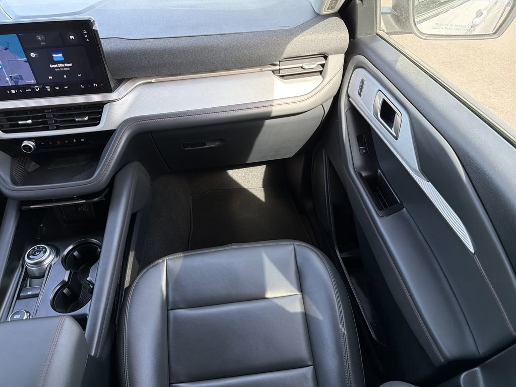 Certified 2025 Ford Explorer Active w/ Active Comfort Package image 15