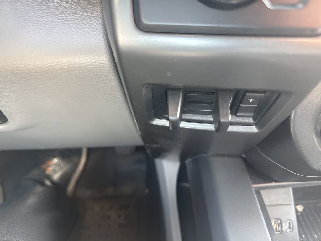 Certified 2020 Ford F250 XLT w/ XLT Premium Package image 9