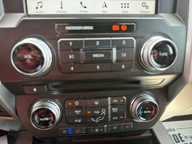 Certified 2017 Ford F350 Platinum w/ Platinum Ultimate Package AWD/4WD image 18
