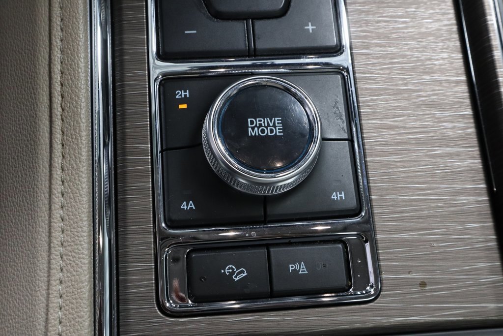 Certified 2022 Ford Expedition Limited image 33