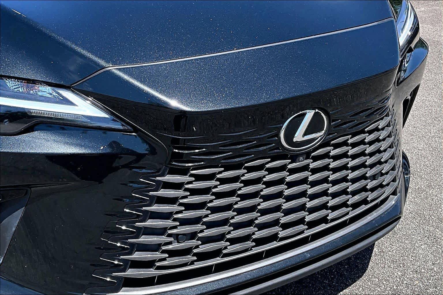 Used 2023 Lexus RX 350 Premium Plus w/ Cold Area Package FWD image 30