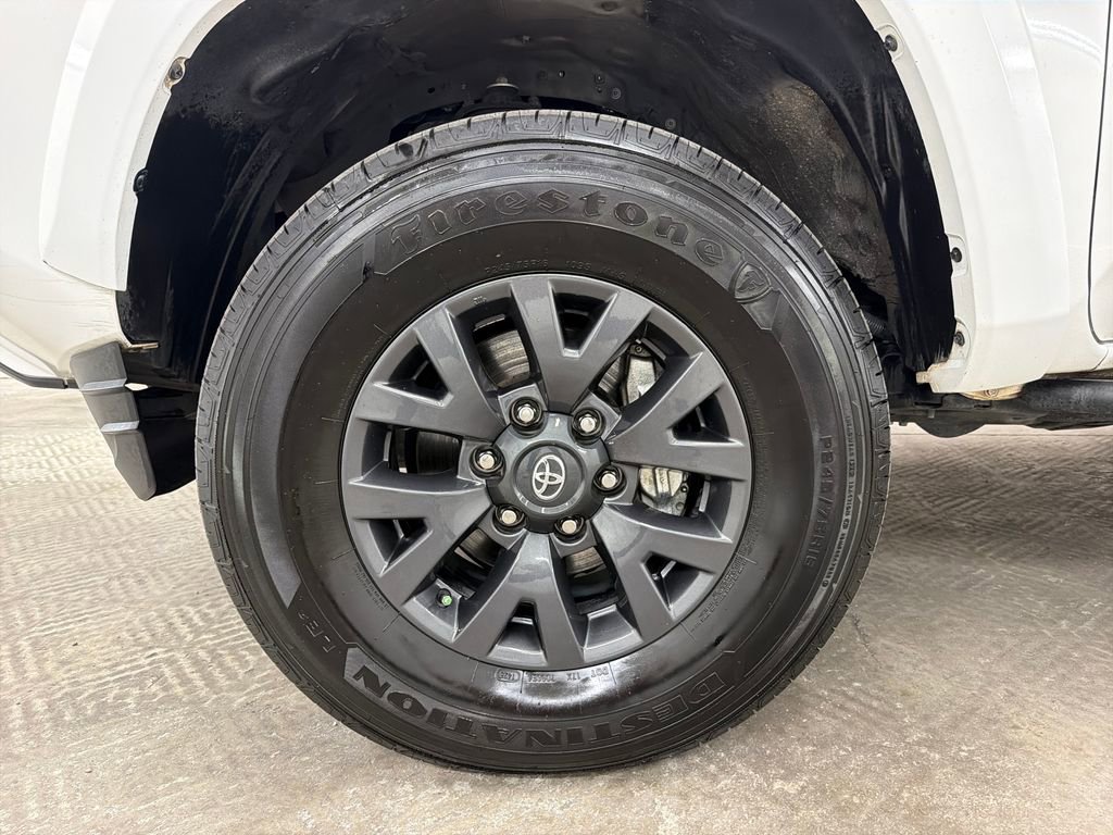 Used 2023 Toyota Tacoma SR5 w/ Technology Package RWD image 13