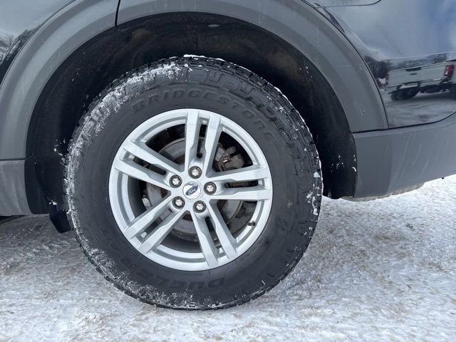 Certified 2021 Ford Explorer XLT w/ Equipment Group 202A image 11