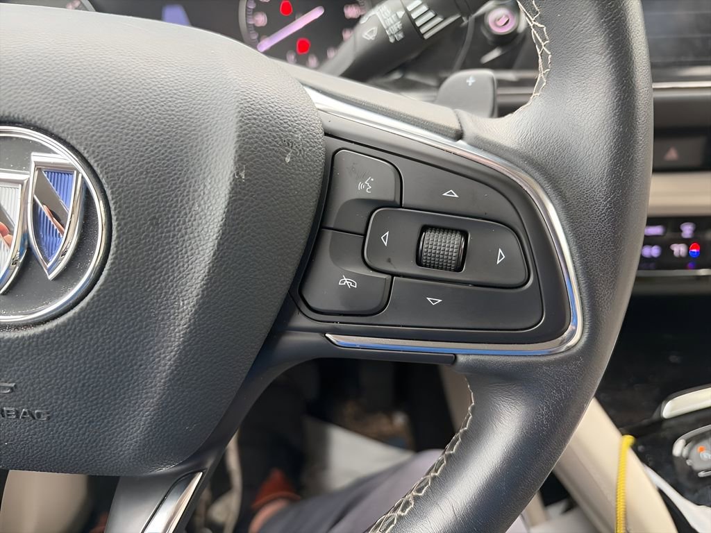 Used 2022 Buick Envision Essence w/ Technology Package I image 18