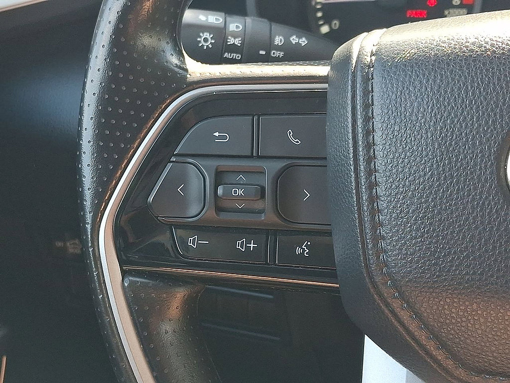 Used 2024 Toyota Tundra SR5 AWD/4WD image 17