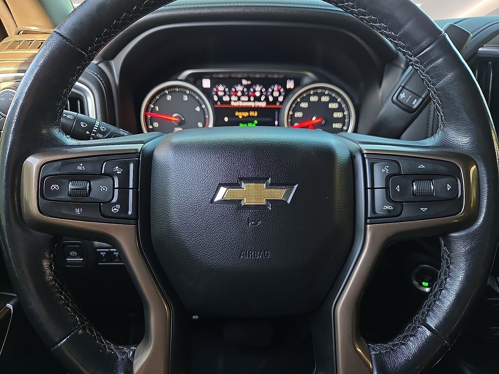 Used 2022 Chevrolet Silverado 3500 High Country AWD/4WD image 24