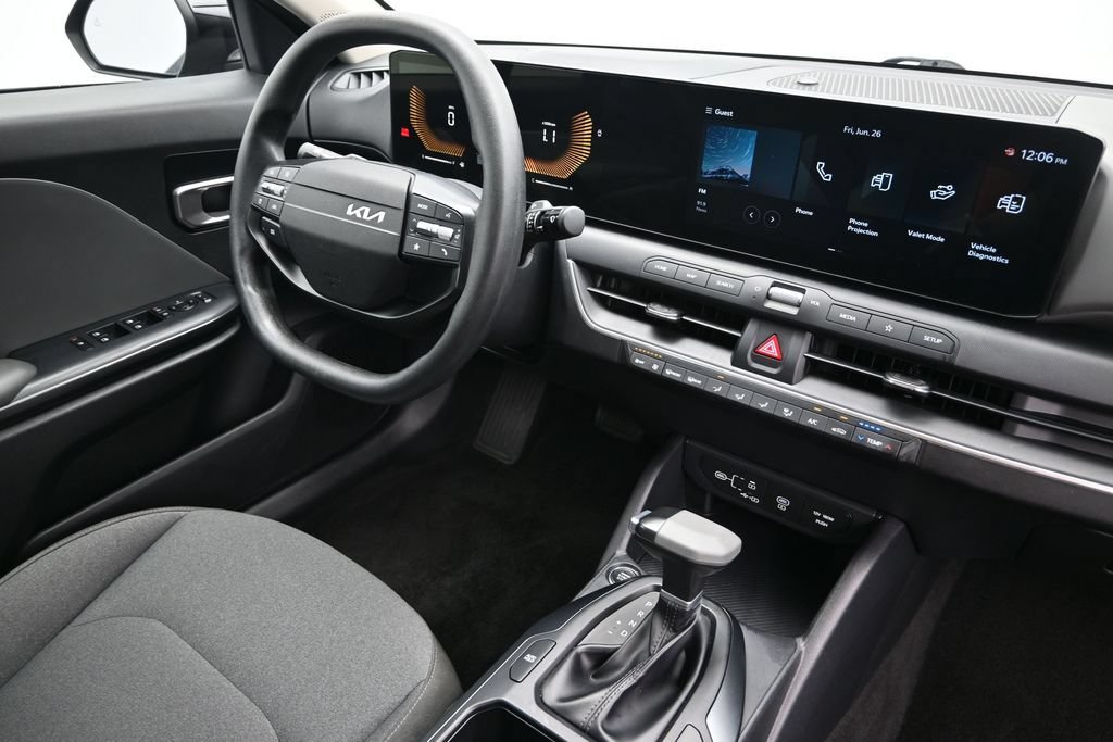 Used 2025 Kia K4 FWD image 17
