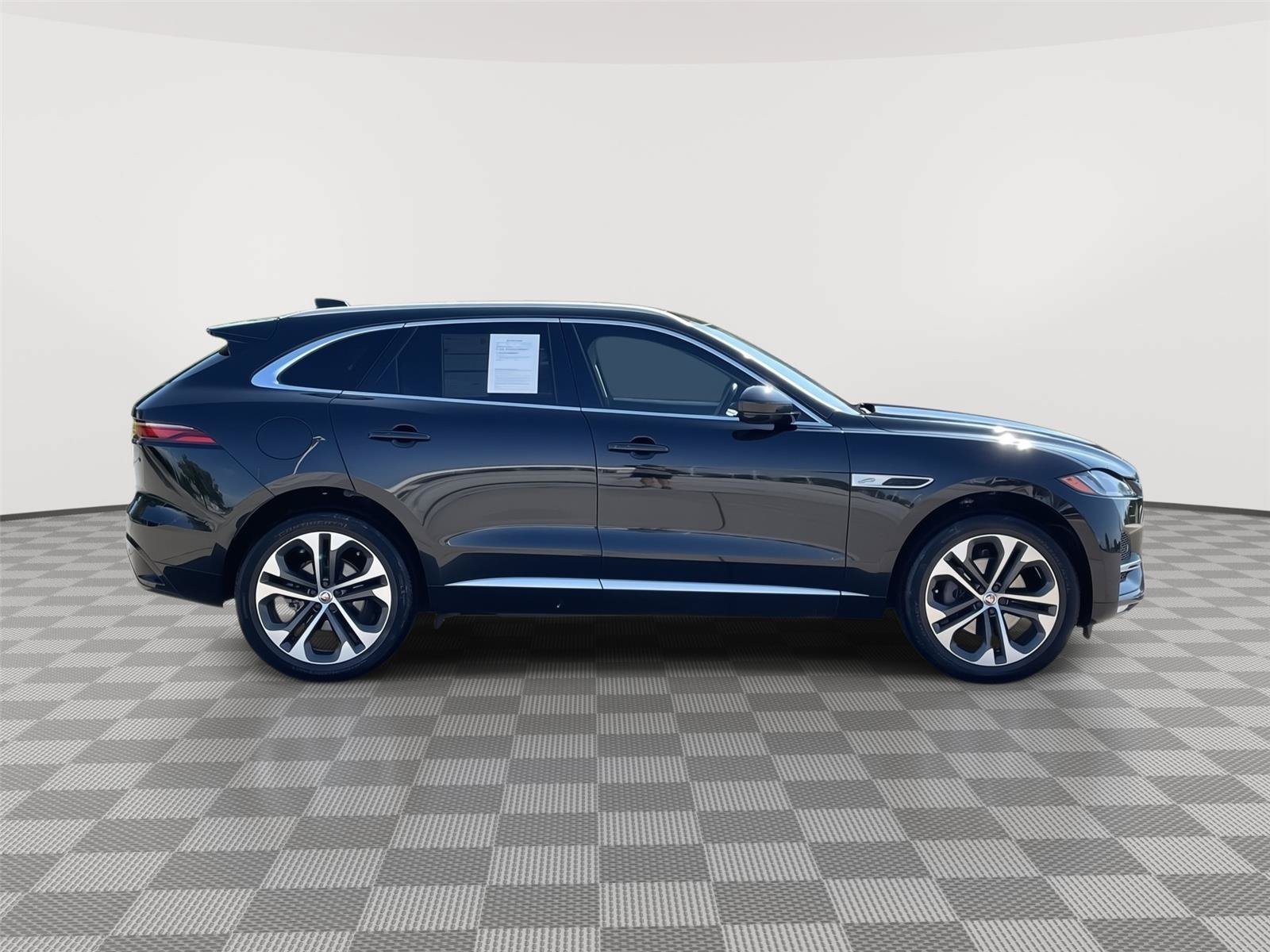 Used 2023 Jaguar F-PACE S AWD/4WD image 6