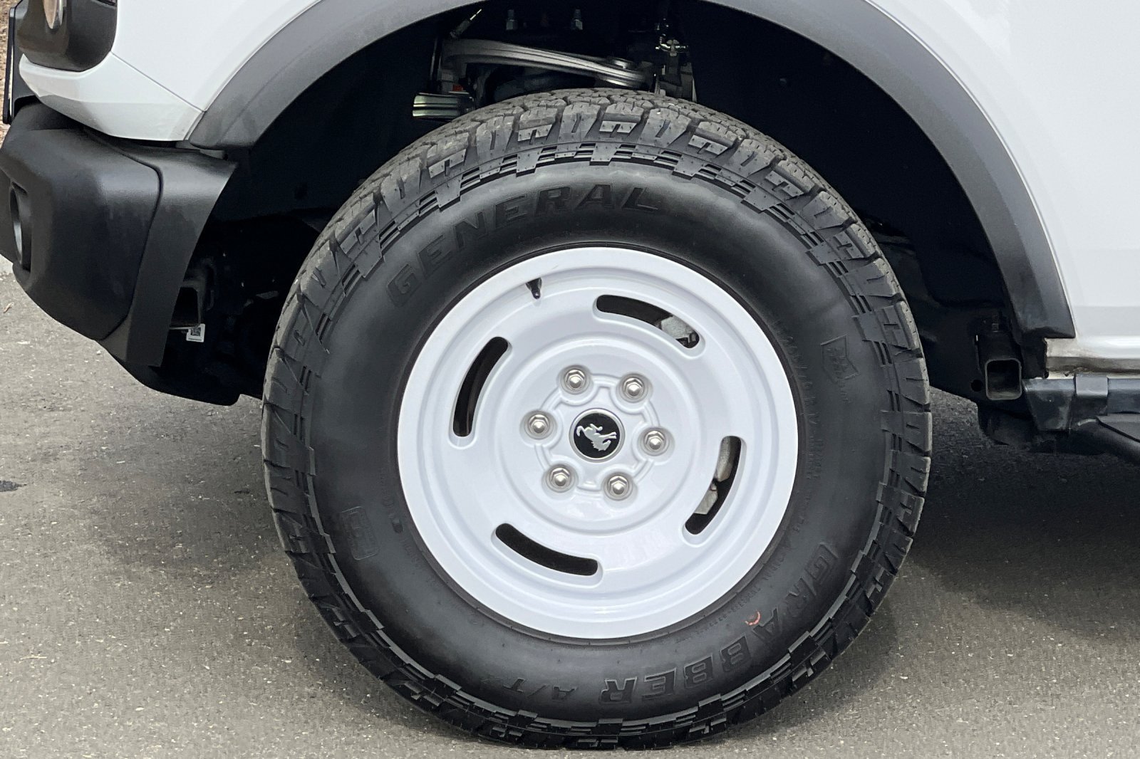 Certified 2024 Ford Bronco Black Diamond AWD/4WD image 26