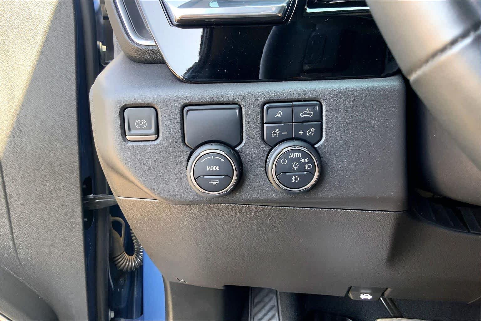 Used 2024 Chevrolet Silverado 1500 LTZ w/ LTZ Convenience Package II RWD image 36