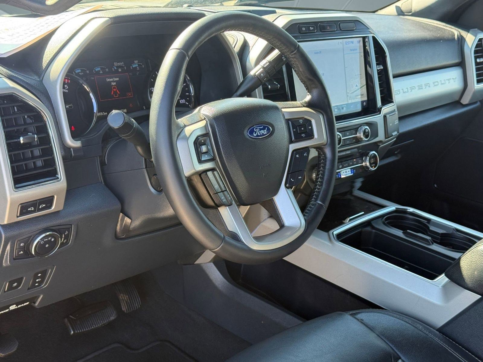 Certified 2022 Ford F350 Lariat w/ Lariat Ultimate Package image 4