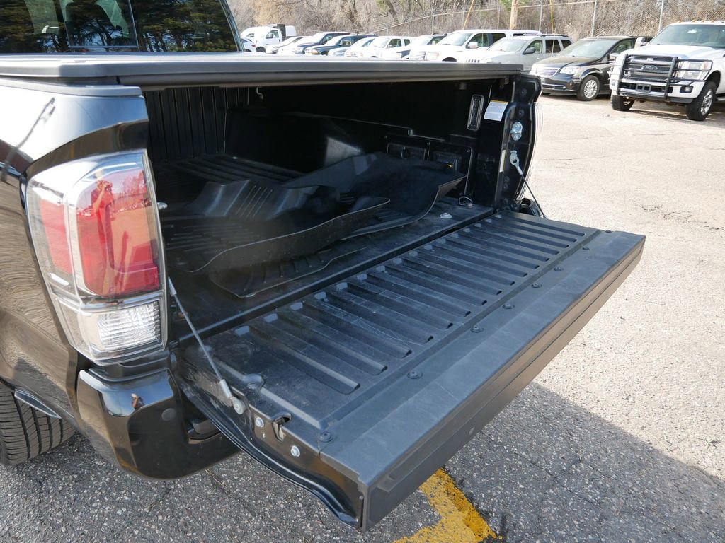 Used 2023 Toyota Tacoma Limited image 10