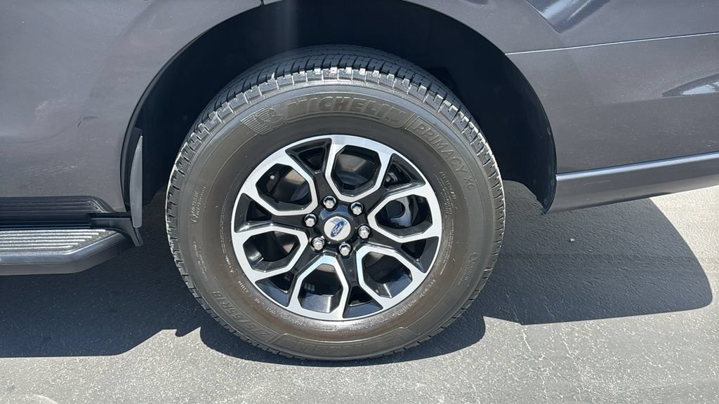 Certified 2024 Ford Expedition XLT RWD image 8