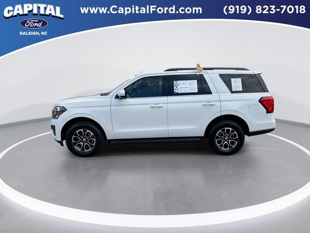 Certified 2024 Ford Expedition XLT image 3