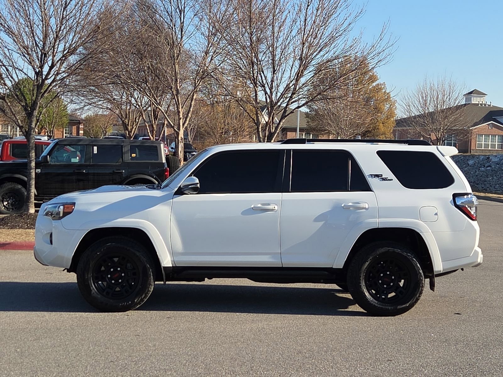 Used 2024 Toyota 4Runner TRD Off-Road Premium image 3