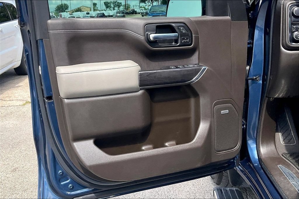 Used 2019 Chevrolet Silverado 1500 LTZ w/ LTZ Premium Package RWD image 17
