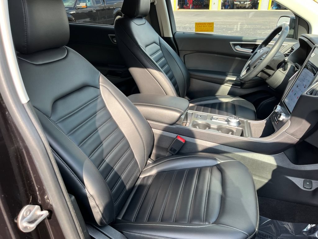 Certified 2024 Ford Edge SEL w/ Convenience Package AWD/4WD image 23