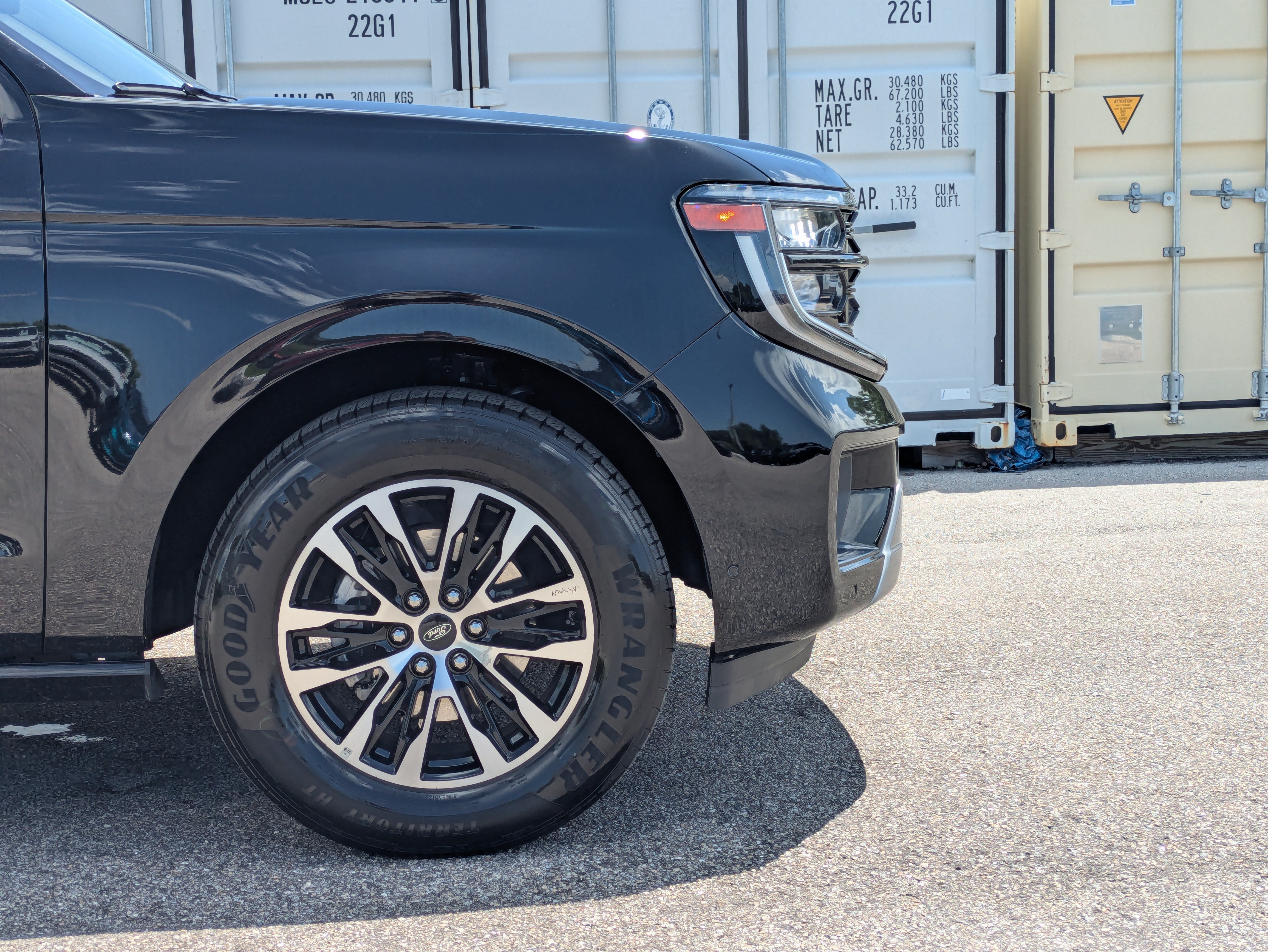 Certified 2025 Ford Expedition Platinum AWD/4WD image 12