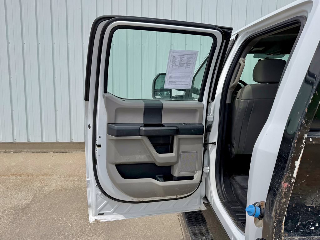 Certified 2019 Ford F550 4x4 Crew Cab Super Duty image 15