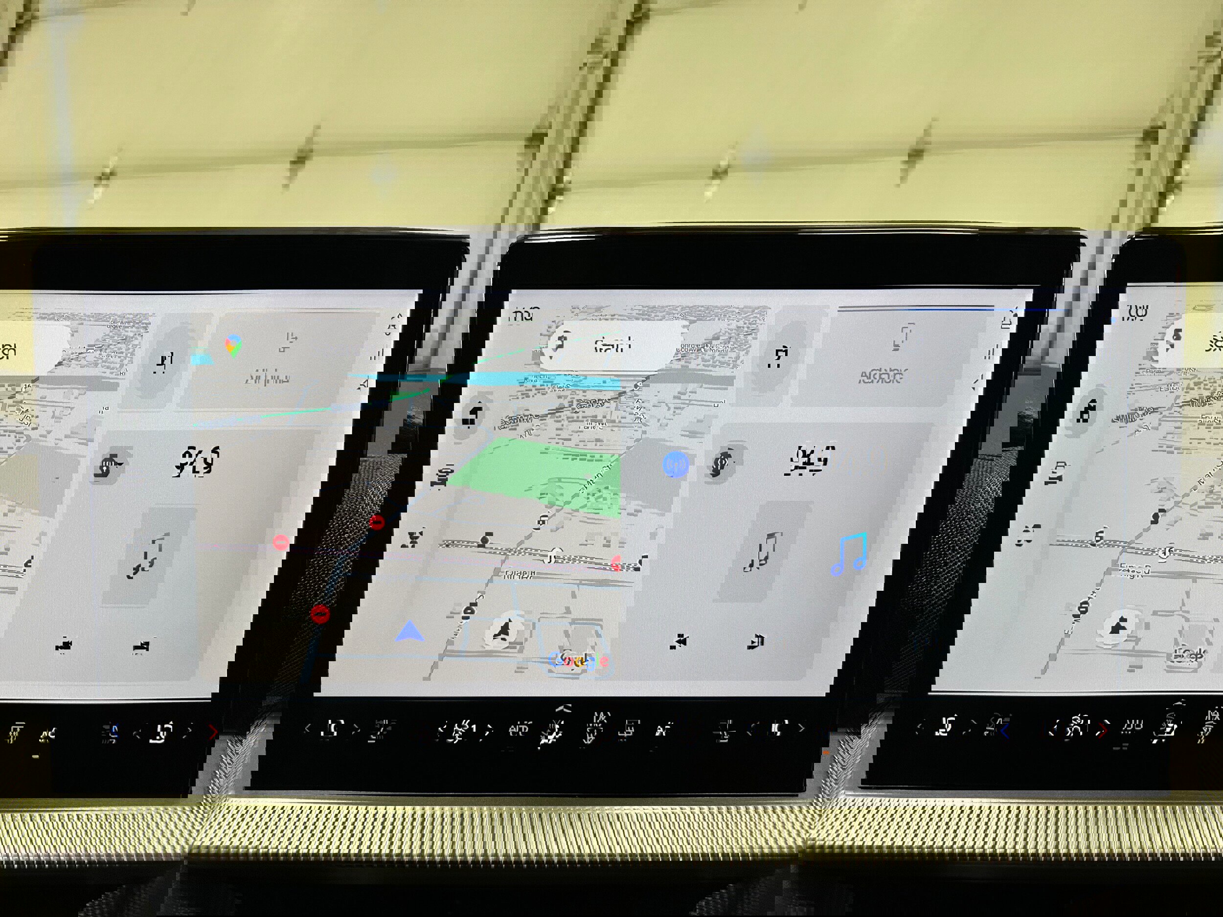 Certified 2025 Ford Explorer ST-Line image 22