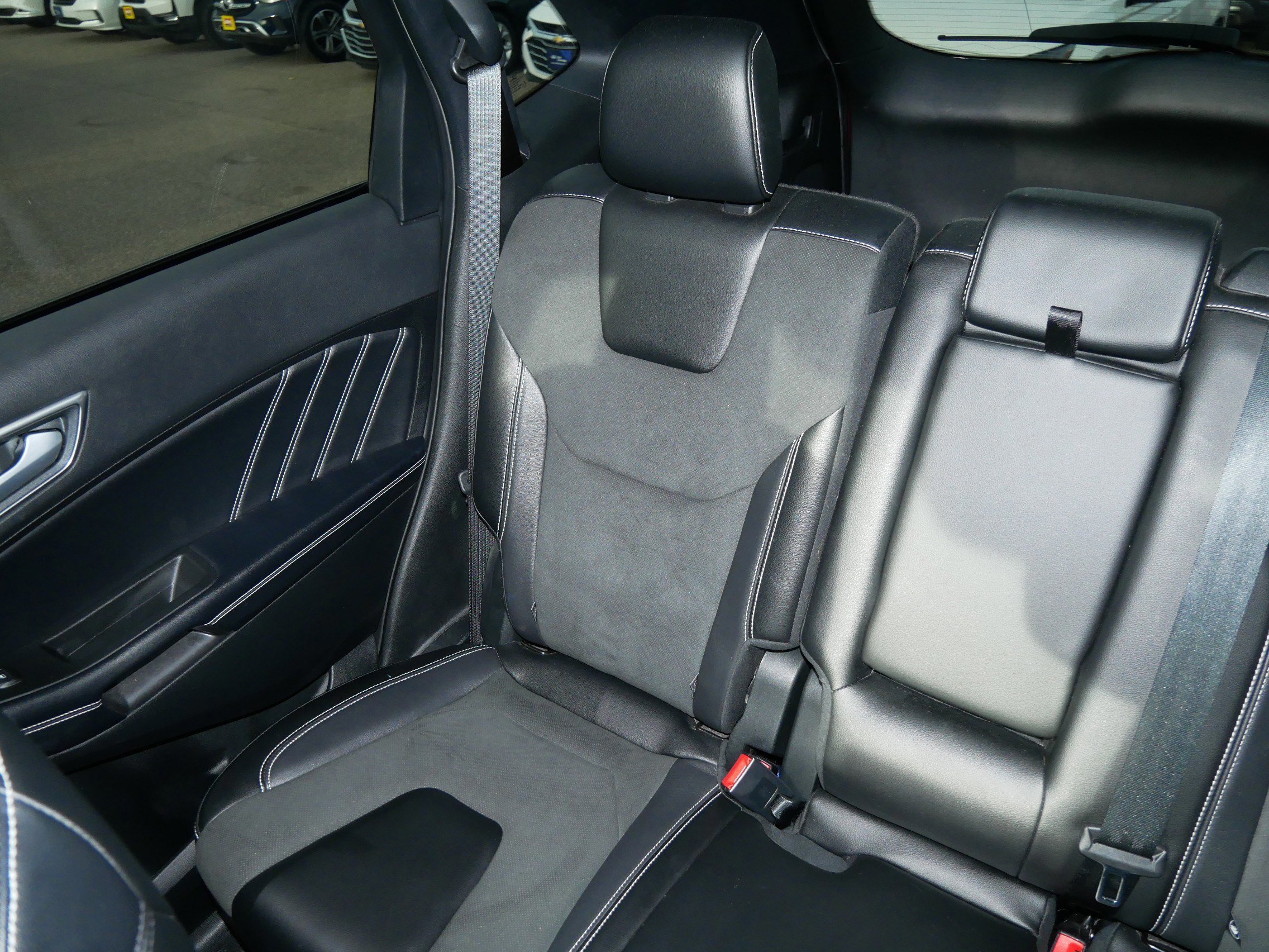 Certified 2022 Ford Edge ST w/ Equipment Group 401A image 12