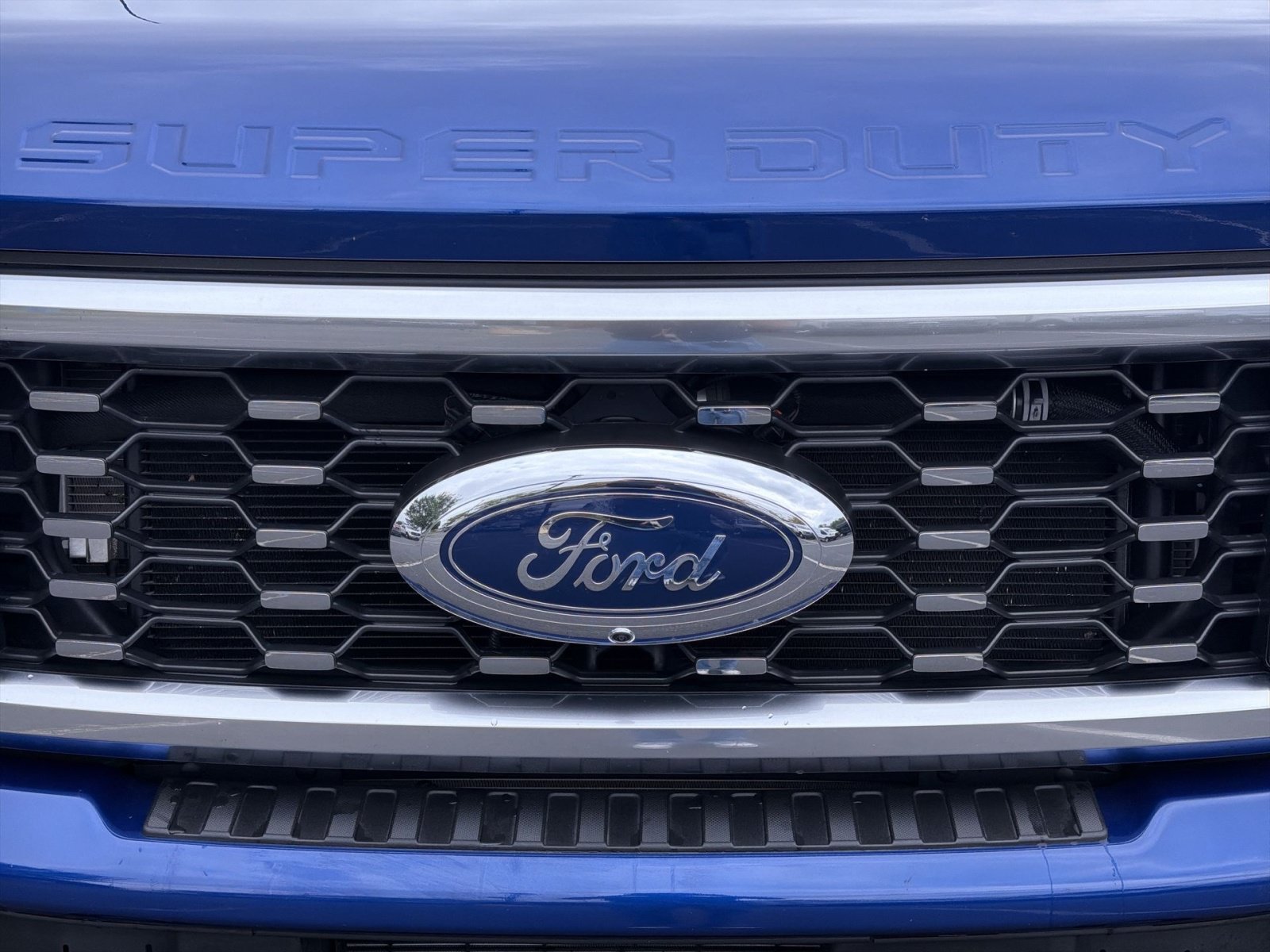 Certified 2026 Ford F450 Platinum w/ FX4 Off-Road Package AWD/4WD image 12