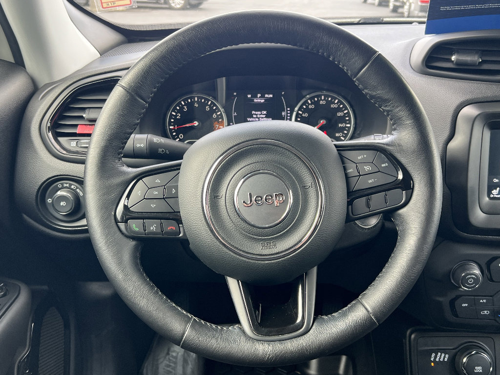 Used 2018 Jeep Renegade Altitude AWD/4WD image 22