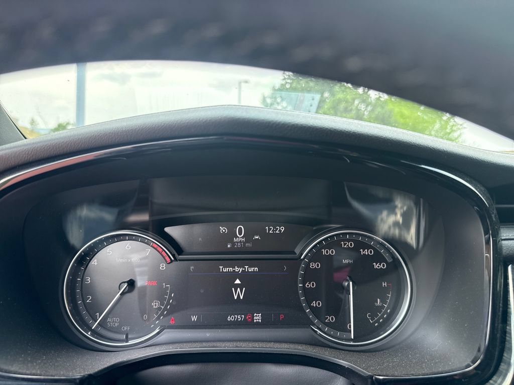 Used 2022 Cadillac XT6 Premium Luxury AWD/4WD image 17