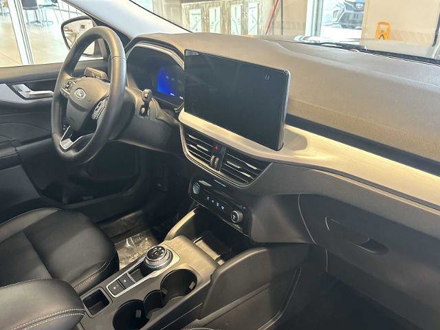 Certified 2025 Ford Escape Platinum image 28
