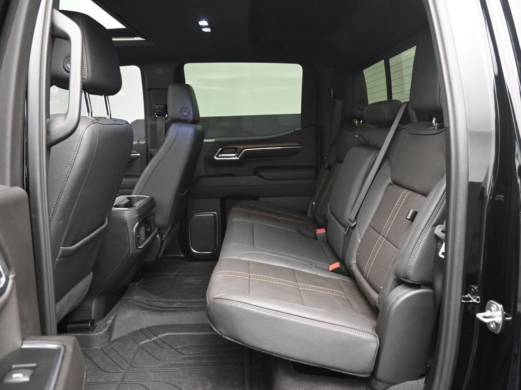 Used 2024 Chevrolet Silverado 1500 High Country w/ High Country Premium Package image 28