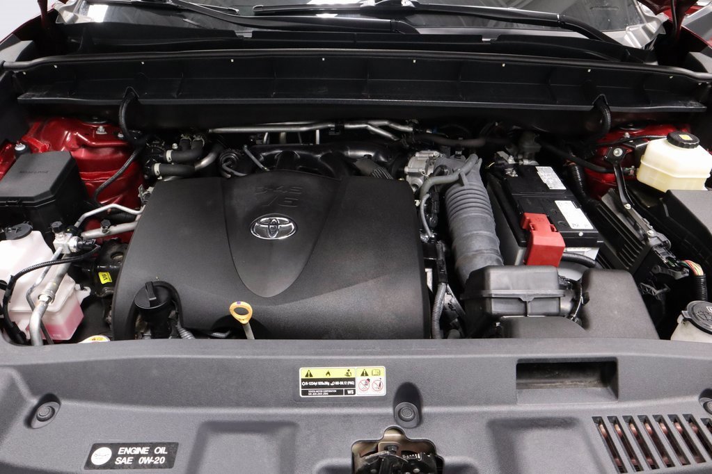 Used 2022 Toyota Highlander XLE image 13