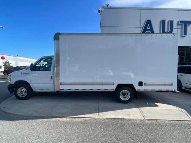 Certified 2023 Ford E-350 and Econoline 350 Super Duty w/ Driver's Safety Package RWD image 5