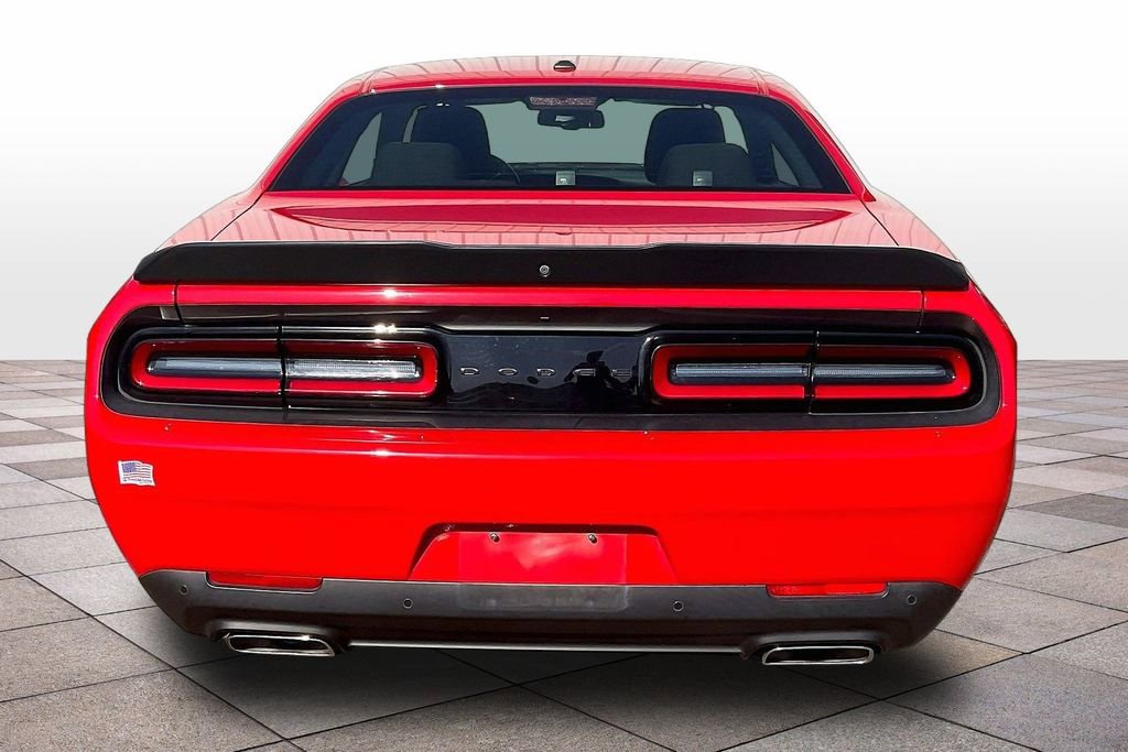 Used 2022 Dodge Challenger R/T w/ Blacktop Package RWD image 4