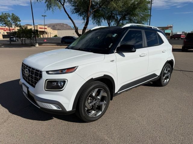 Used 2024 Hyundai Venue Limited FWD image 1