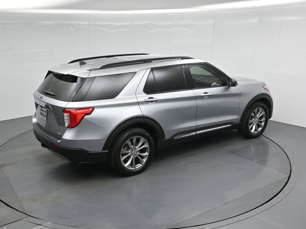 Certified 2022 Ford Explorer XLT w/ Equipment Group 202A image 43