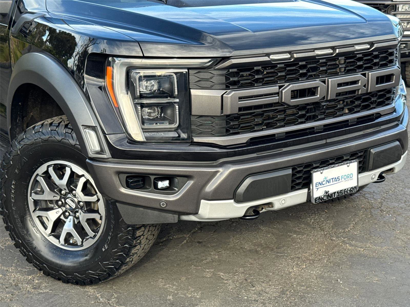 Certified 2022 Ford F150 Raptor w/ Equipment Group 801A High image 9
